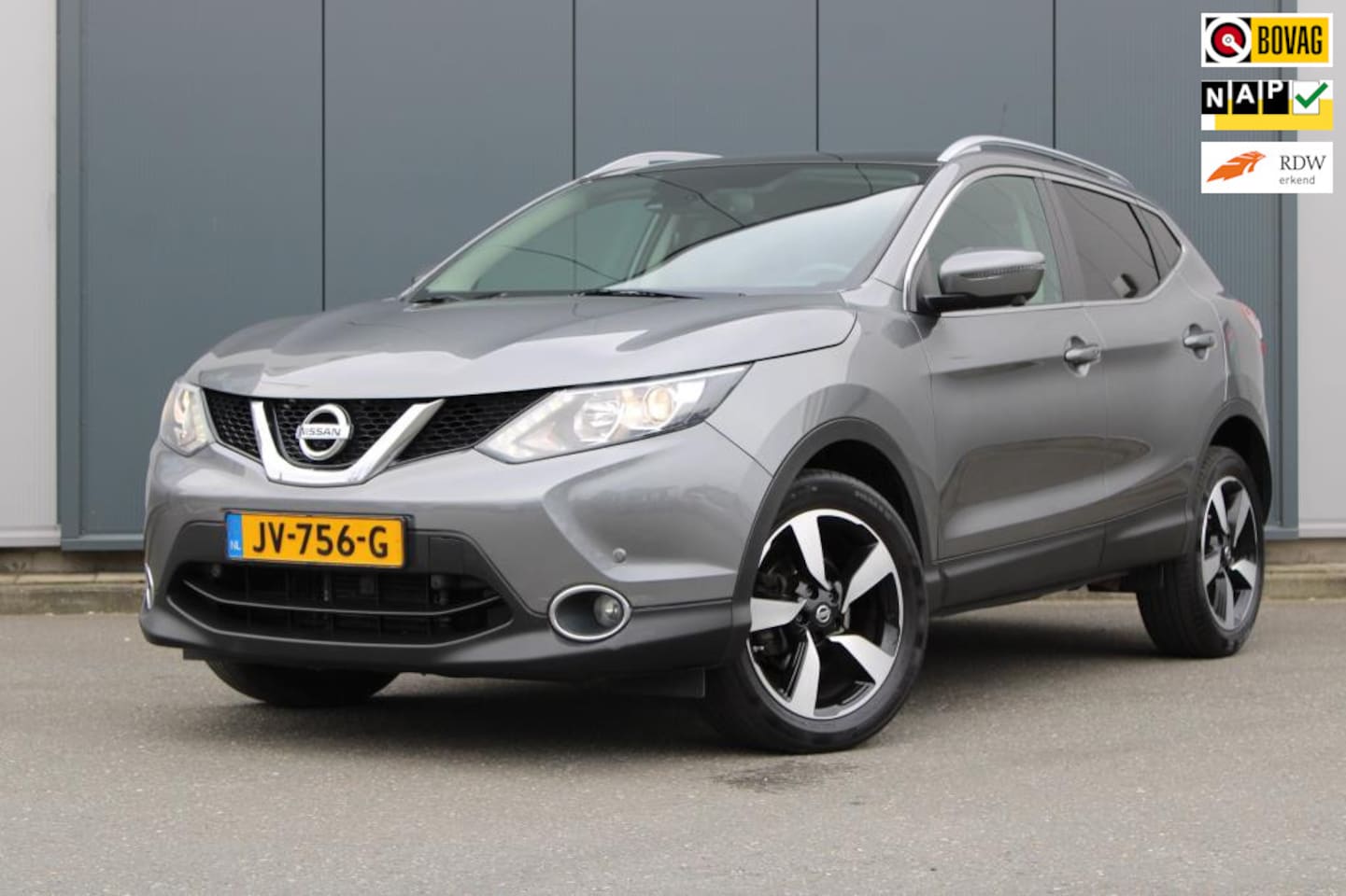 Nissan Qashqai - 1.2 N-Connecta 1.2 N-Connecta, Automaat, Trekhaak, Cruise Control, Climate Control, Camera rondom, Parkee - AutoWereld.nl