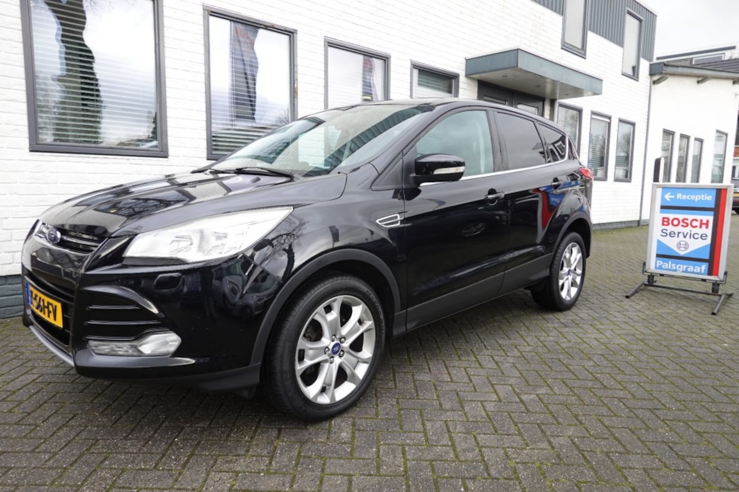 Ford Kuga - 1.5 TITANIUM PLUS 2000 kg Trekken - AutoWereld.nl