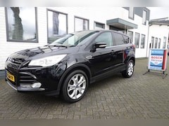 Ford Kuga - 1.5 TITANIUM PLUS 2000 kg Trekken