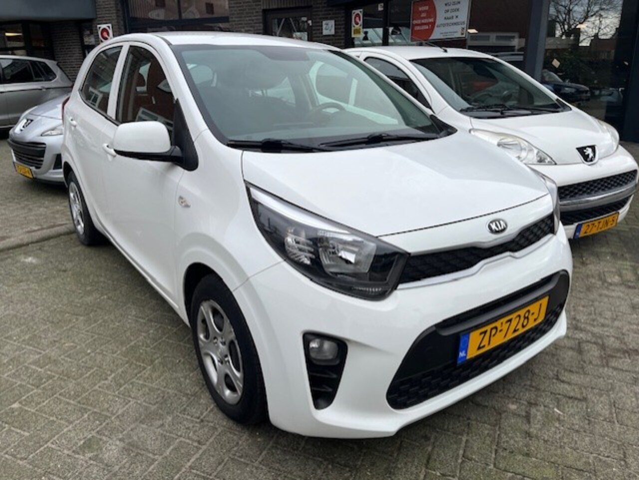 Kia Picanto - 1.0 CVVT EcoDynamics 5-zits KOMT BINNEN - AutoWereld.nl