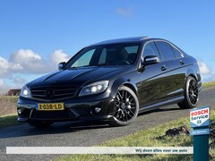 Mercedes-Benz C-klasse - C63 AMG 457PK / Schuif-kantel dak / Harman/Kardon / Full historie / Elektr stoelen / Uniek