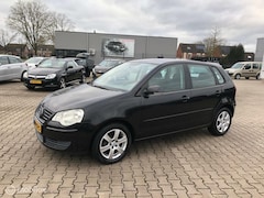 Volkswagen Polo - 1.4-16V GORL AIRCO CRUISE LMV PDC ..103759 KM