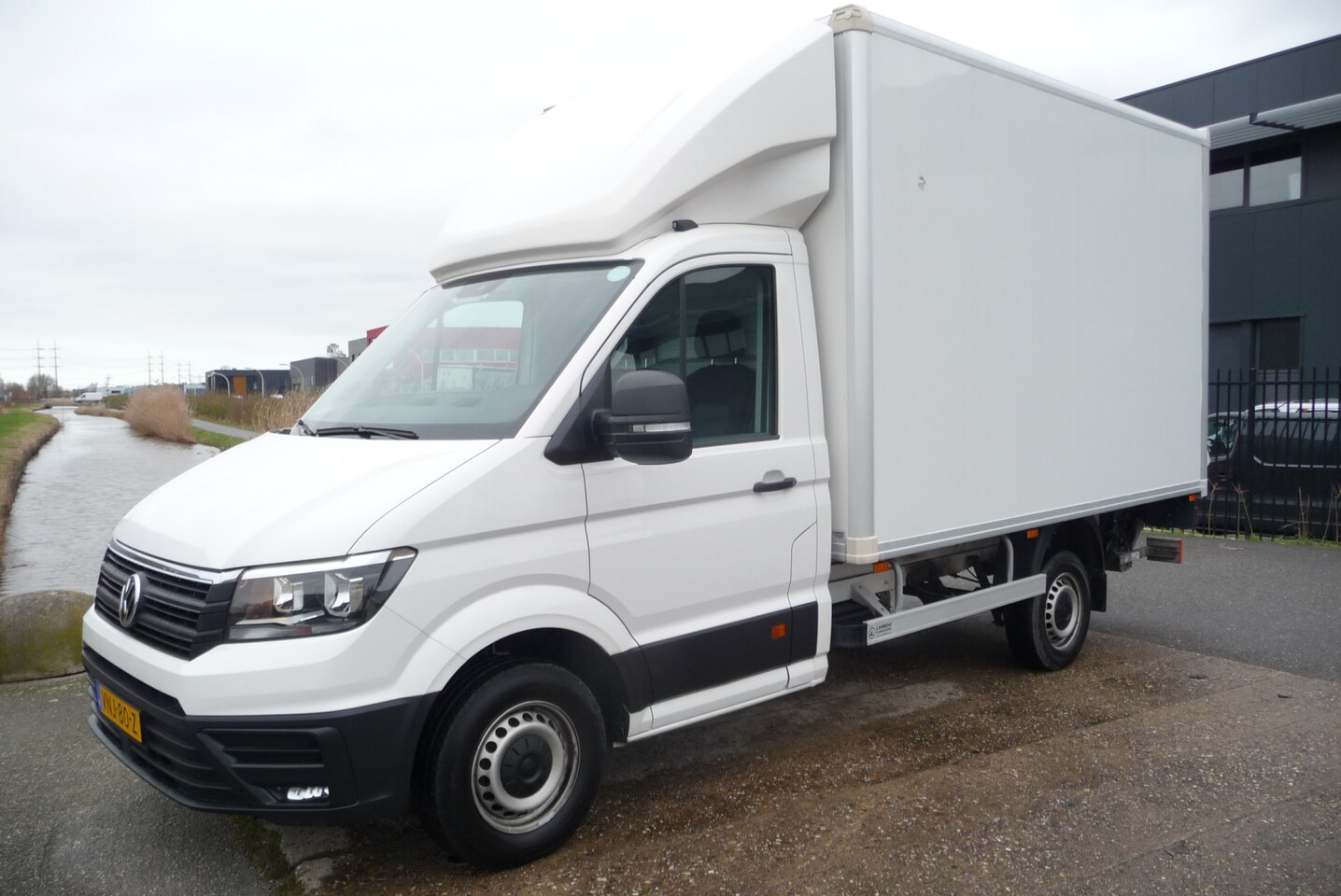 Volkswagen Crafter - 35 2.0 TDI L3 Trend.bak+klep 12-2021 - AutoWereld.nl