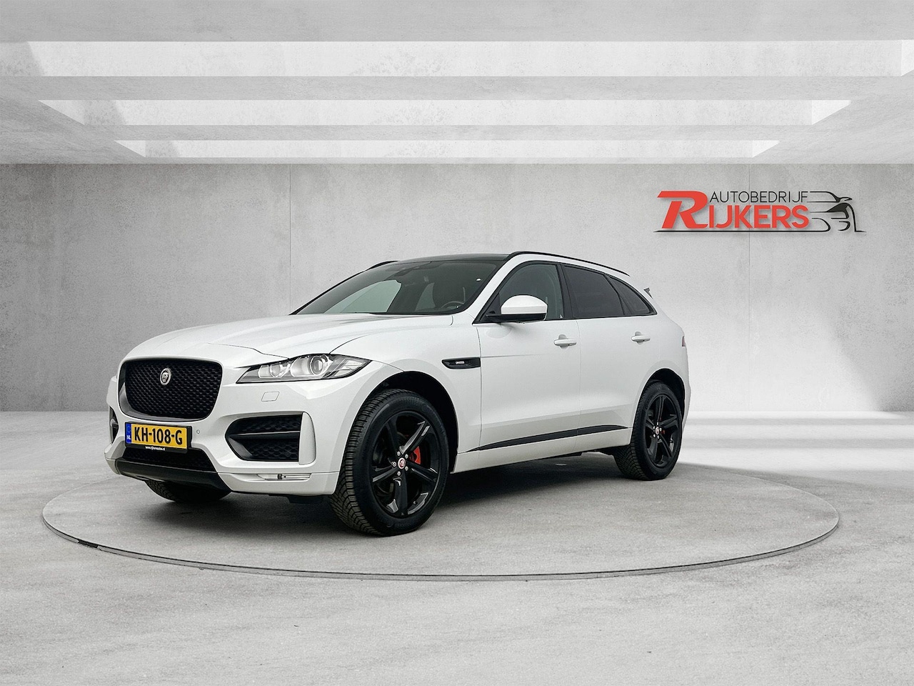 Jaguar F-Pace - 2.0 Portfolio AWD 20d,Panodak,Camera,Cruise Contr,Stuur+Stoelverw,Climate Contr,Lane Asist - AutoWereld.nl