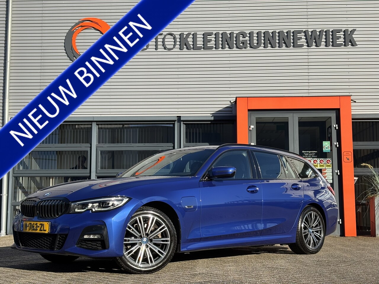 BMW 3-serie Touring - /320e Business Edition Plus M Sport Pakket / Stoel & Stuurverwarming / Wegklapbare Trekhaa - AutoWereld.nl