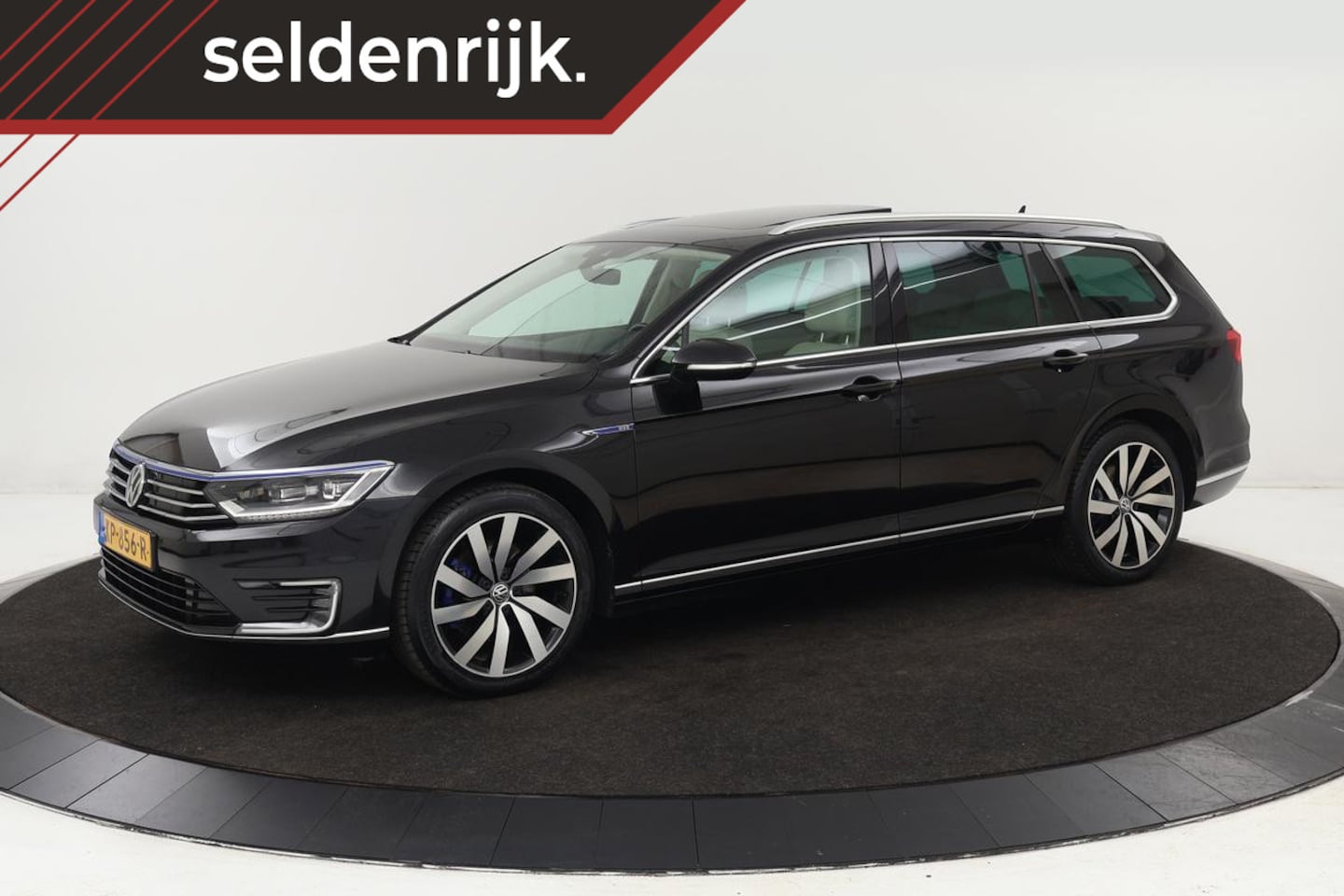 Volkswagen Passat Variant - 1.4 TSI GTE Connected Series Plus | Nappaleder | Trekhaak | Adaptive cruise | LED Plus | S - AutoWereld.nl