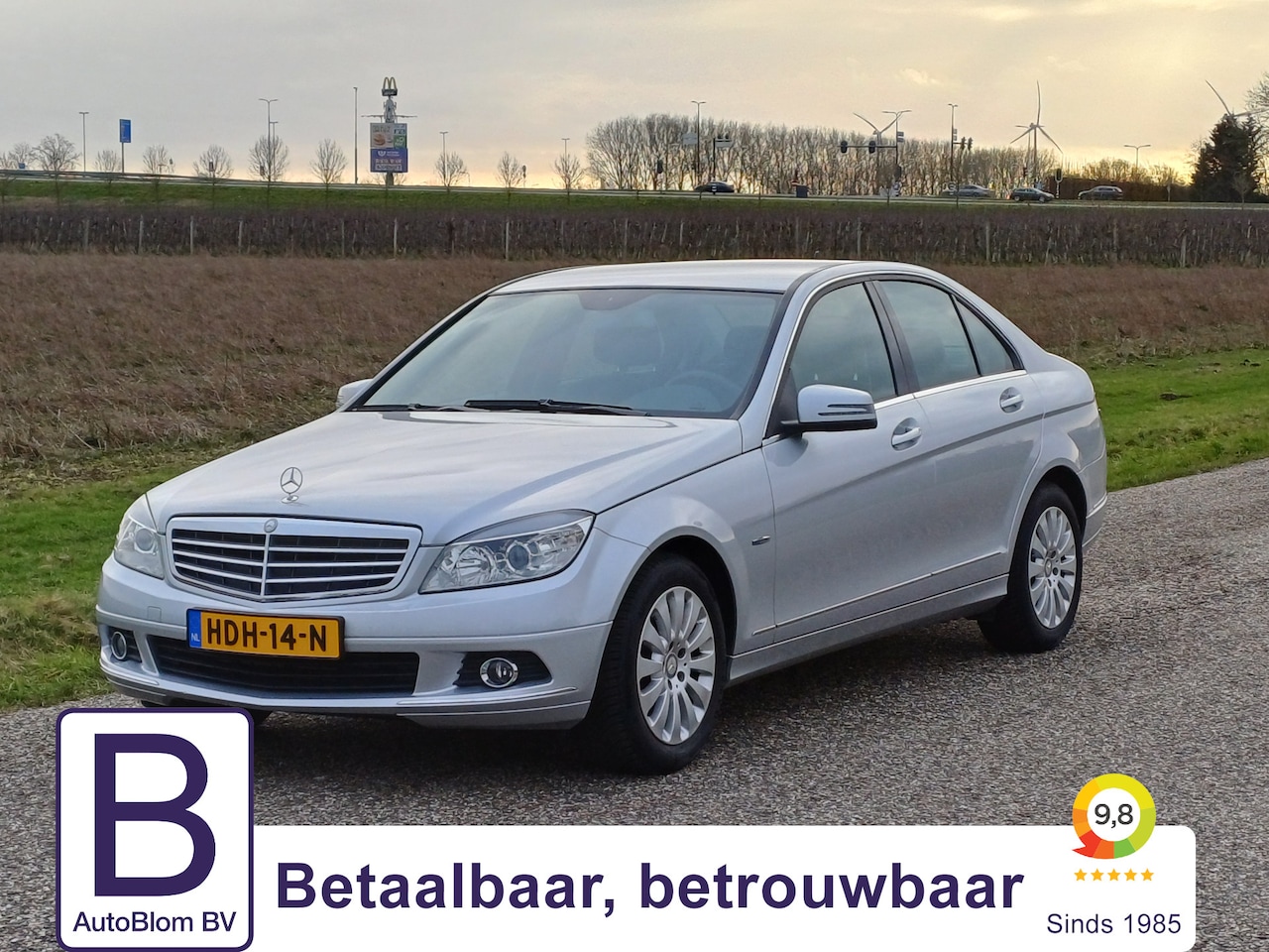 Mercedes-Benz C-klasse - 180 K BlueEFFICIENCY Elegance /Werkelijk nieuwstaat!/29.658 km!/Clima/Hout/Bluetooth/ - AutoWereld.nl