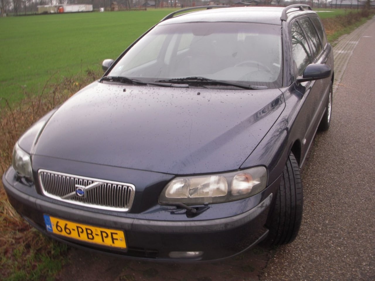 Volvo V70 - 2.4 Nog 10 : 2600 t/m 13600 e - AutoWereld.nl