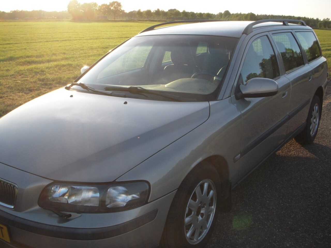 Volvo V70 - 2.4 140PK open dak,(15xook lpg g3 en autom.) - AutoWereld.nl