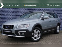 Volvo XC70 - 2.0 T5 FWD Nordic+ | Trekhaak | Stand kachel | Bi-Xenon | Schuif-kanteldak | Leder | Memor