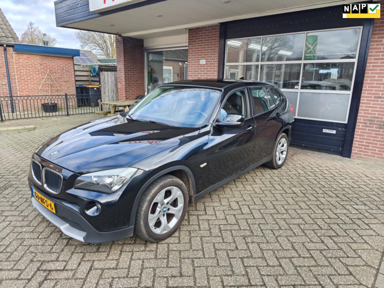 BMW X1 - sDrive18i Executive SDrive18i Executive, Leer, Clima, Cruise, Trekhaak, ORG NL, NAP - AutoWereld.nl