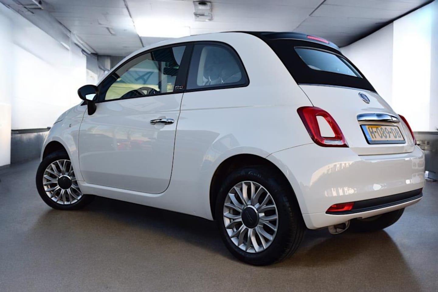 Fiat 500 C - 1.2 Young, Cabrio, GEEN HYBRIDE, 4 Cilinder, Airco, Cruisecontrol, Multimediascherm, Licht