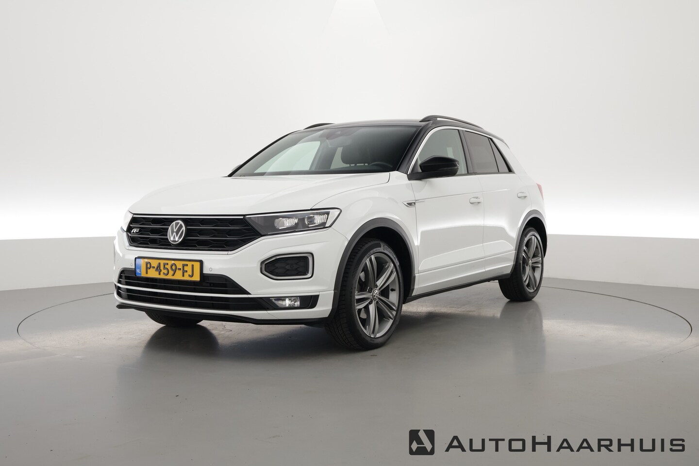 Volkswagen T-Roc - 1.5 TSI R-Line DSG | Navi | Adapt. Cruise | Stoelverw. | Camera | Apple CarPlay - AutoWereld.nl