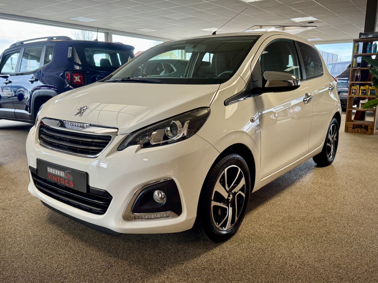 Peugeot 108 - 1.0 e-VTi Première Clima, Camera, Cruise, Keyless, LMV, Bluetooth - AutoWereld.nl