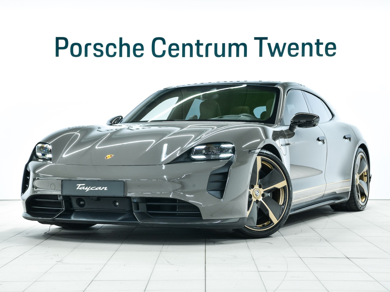 Porsche Taycan Sport Turismo - Turbo S Performance-accu Plus - AutoWereld.nl