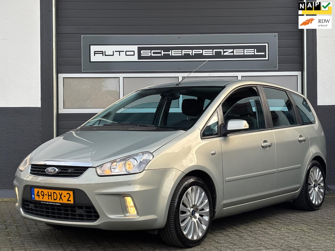 Ford C-Max - 1.8-16V Titanium Flexifuel / CLIMA / NAVI / TREKHAAK / CC / NL AUTO - AutoWereld.nl