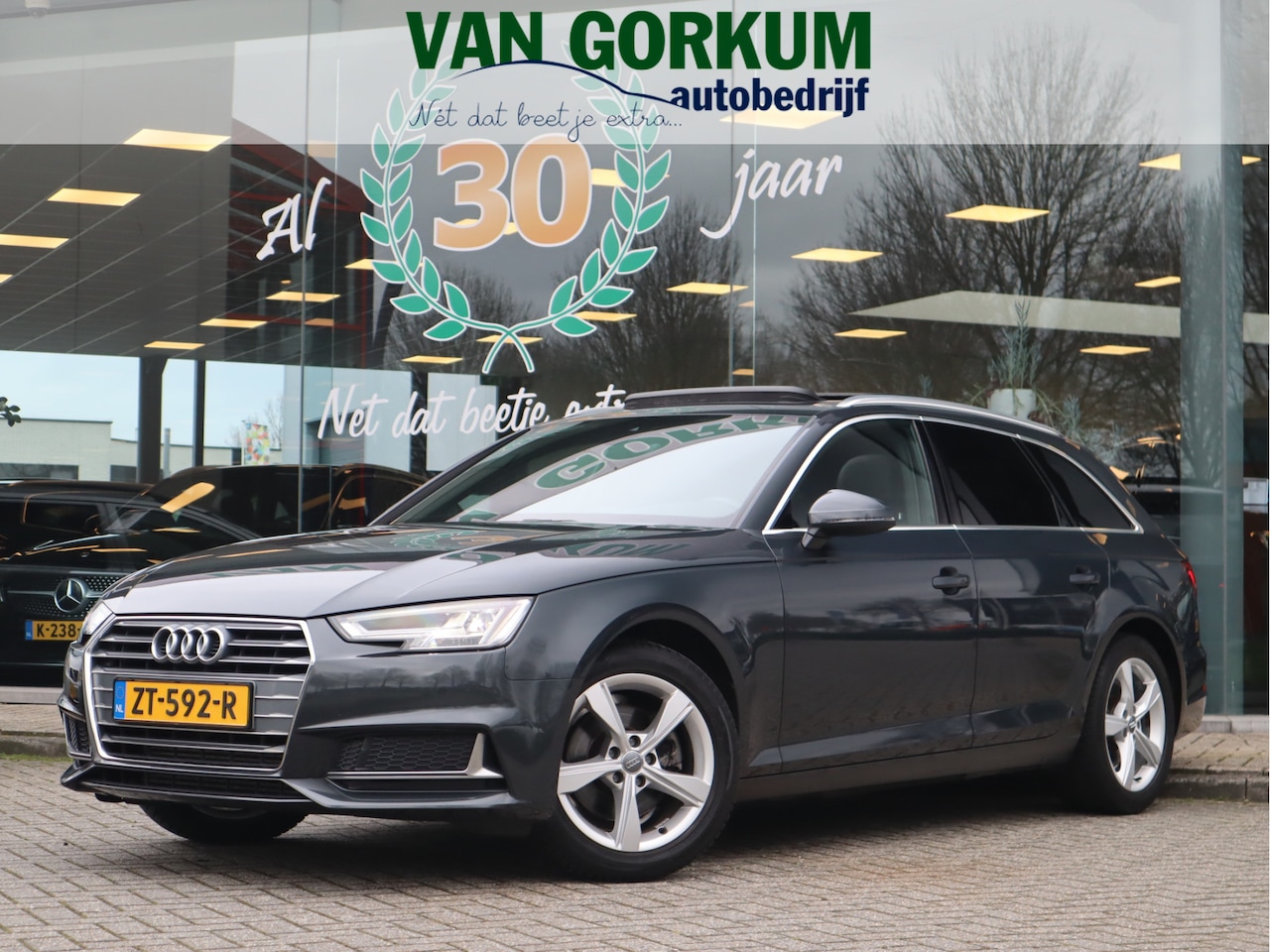 Audi A4 Avant - 35 TFSI Sport Lease Edition / Panoramadak - AutoWereld.nl