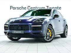 Porsche Cayenne Coupé - Turbo S E-Hybrid