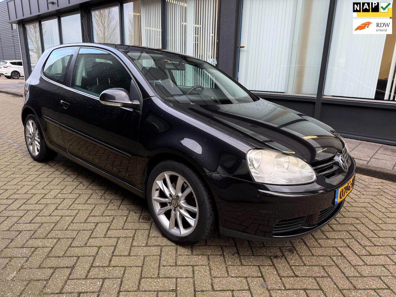 Volkswagen Golf - 1.6 FSI Comfortline 1.6 FSI Comfortline - AutoWereld.nl