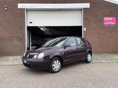 Volkswagen Polo - 1.4-16V Comfortline Automaat | Airco | Elektrische Ramen