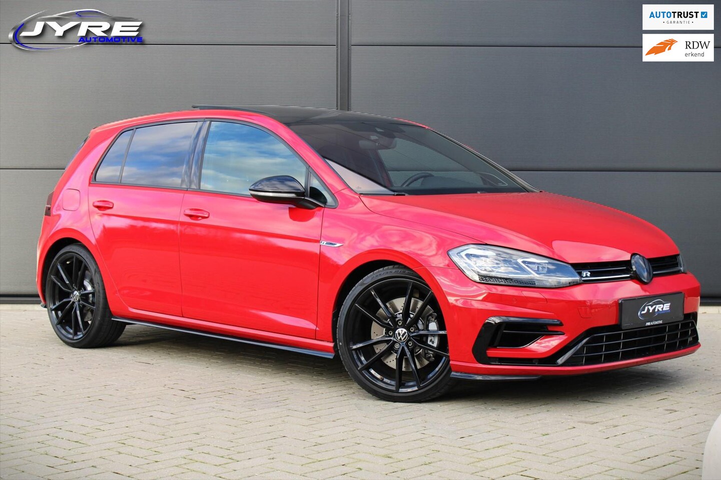 Volkswagen Golf - 2.0 TSI R 4MOTION 2.0 TSI R 4Motion 300 PK, Performance, Pano, Pretoria 19" velgen, lederen interieur, Dynau - AutoWereld.nl