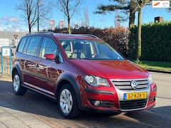 Volkswagen Touran - 1.4 TSI Cross