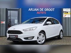 Ford Focus - 1.6 T-VCT 86PK 5Drs Airco 4 Cilinder Bleutooth Stoelverwarming