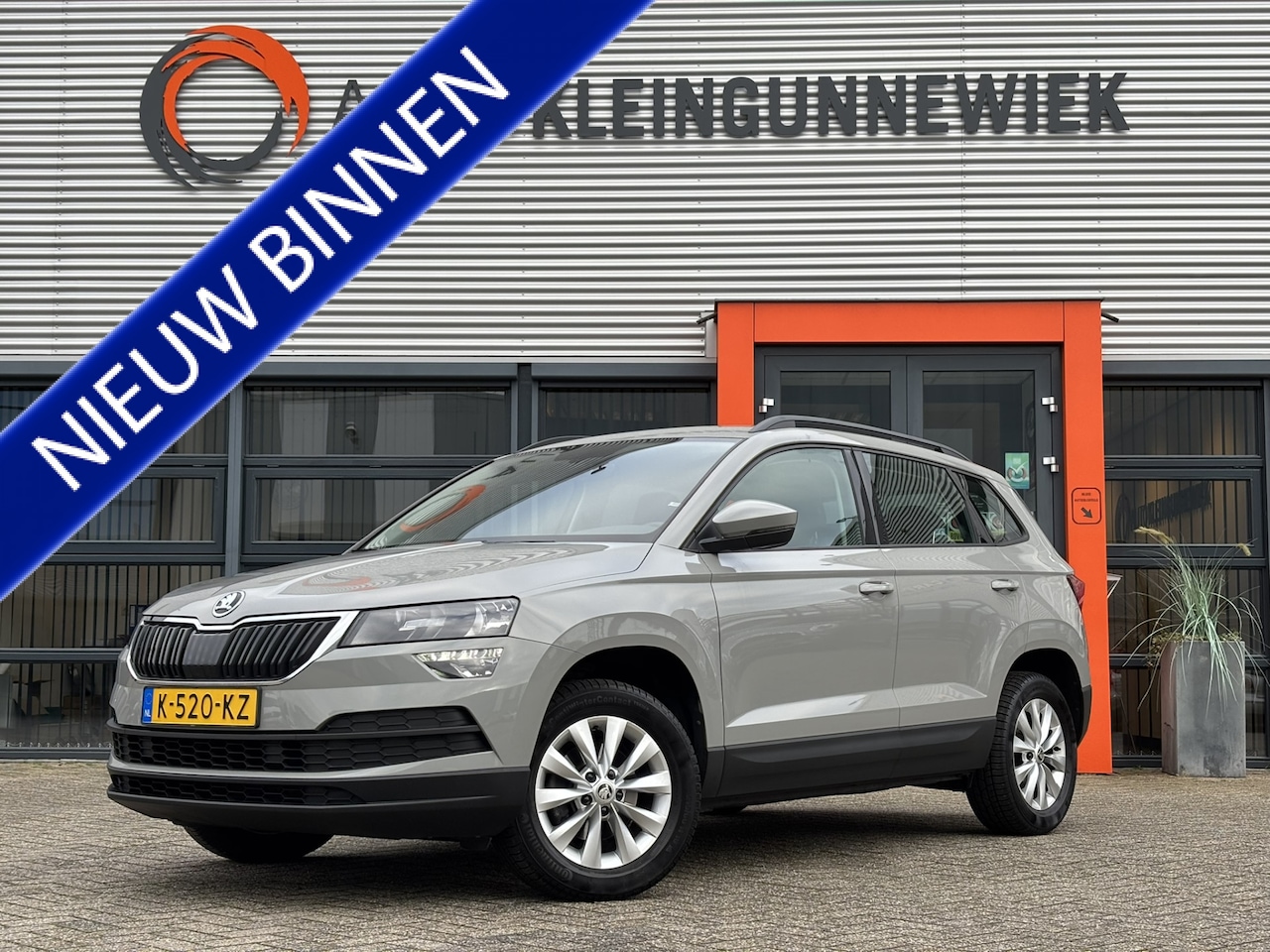 Skoda Karoq - 1.5 TSI ACT Business Edition / NL Auto / Trekhaak / 1.500kg Trekgewicht / - AutoWereld.nl