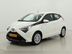 Toyota Aygo - 1.0 VVT-i x-play | Fietsensteun | Apple Carplay / Android Auto