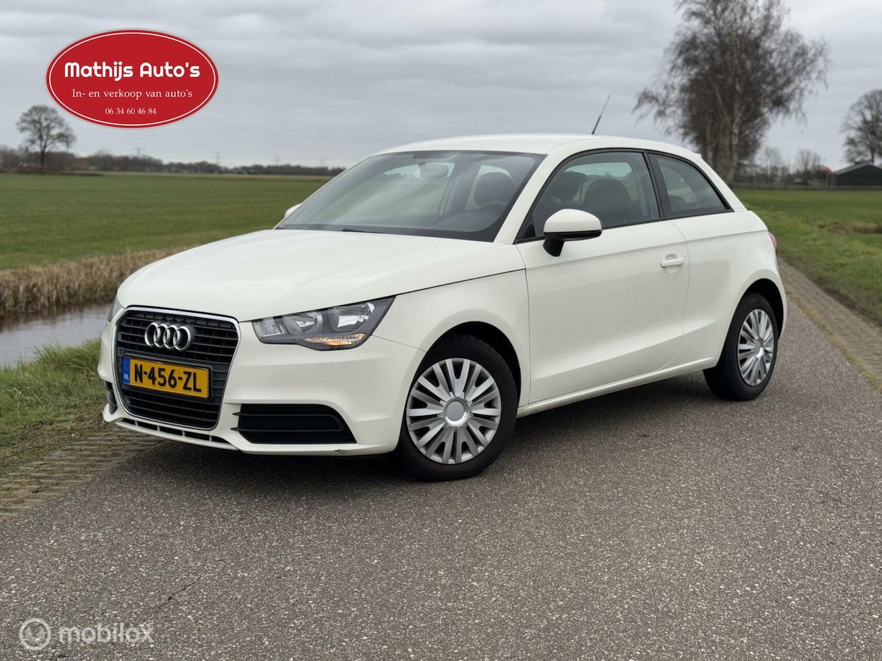 Audi A1 - 1.2 TFSI Attraction Airco PDC Stoelverwarming! Nieuwe APK! - AutoWereld.nl