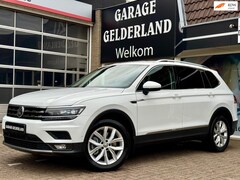 Volkswagen Tiguan Allspace - 2.0 180PK 4Motion Highline | Volleder | Bi-Xenon | Full-led | Trekhaak | Apple/Android | I