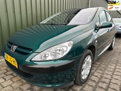 Peugeot 307 - 1.4 XT