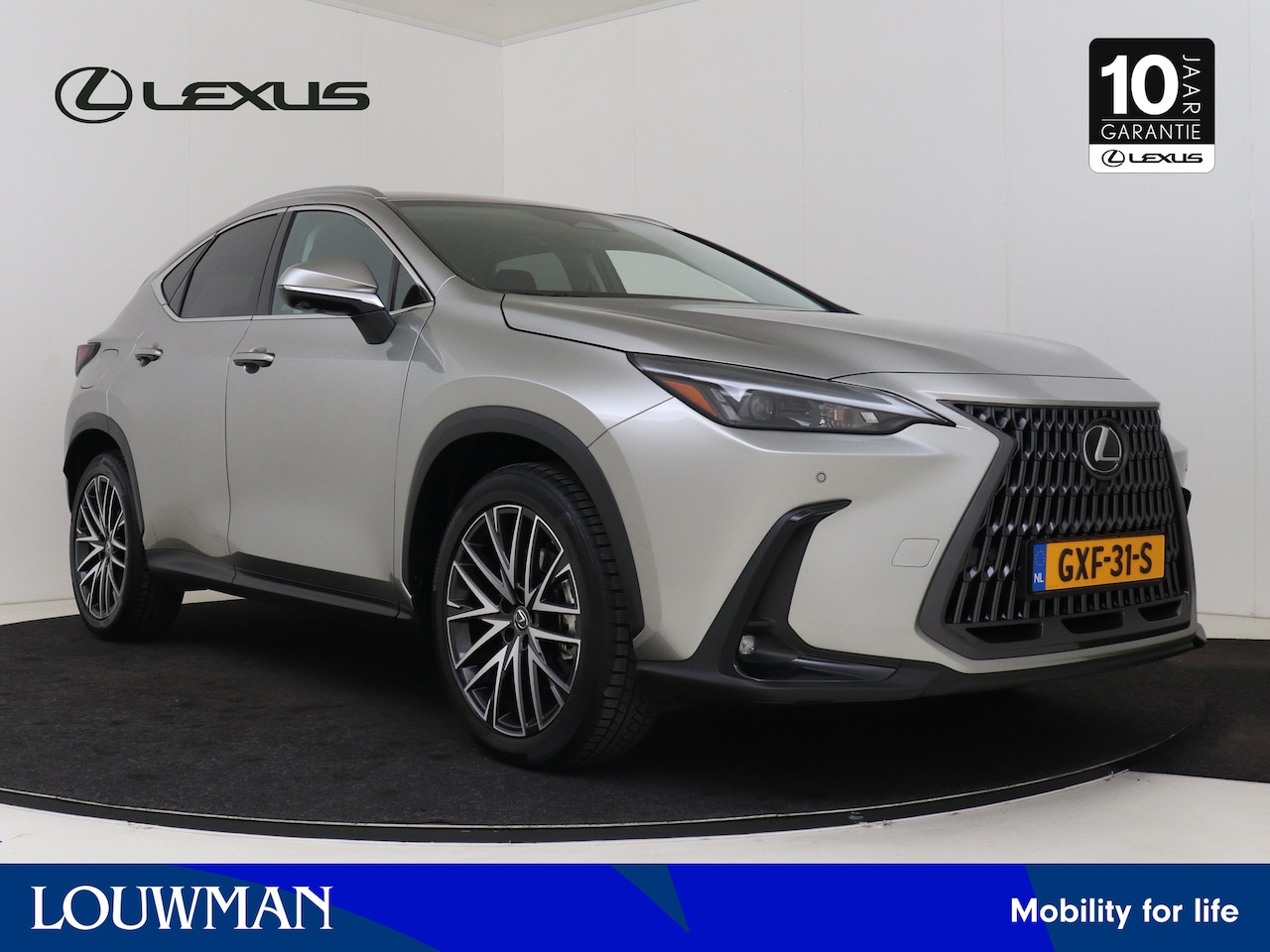 Lexus NX - 450h+ AWD Luxury Line | Rondomzichtcamera | Dodehoekdetector | - AutoWereld.nl