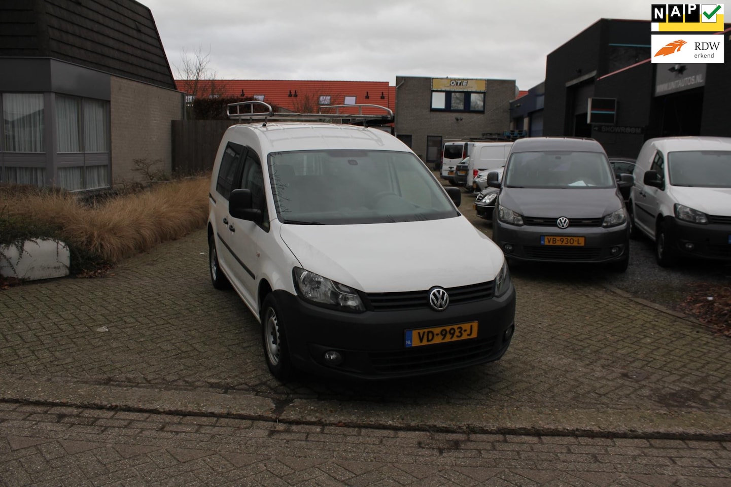 Volkswagen Caddy - 1.6 TDI DSG Automaat - AutoWereld.nl