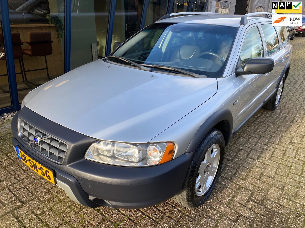 Volvo XC70 - 2.5 T Kinetic Automaat 4WD / Youngtimer - AutoWereld.nl