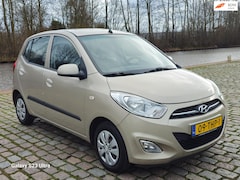 Hyundai i10 - 1.2 Plus 1e eigenaar uniek km.org nl auto airco