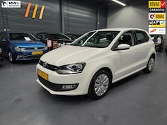 Volkswagen Polo - 1.6 TDI BlueMotion Comfortline 1E EIGENAAR PARKEERSENSOREN NAVI BLUETOOTH NAP NL AUTO