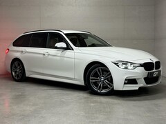 BMW 3-serie Touring - 318i M Sport Leer Navi Cruise NAP