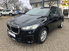 BMW 2-serie Active Tourer - 218i, Automaat, Apple carplay, Navi, trekhaak, Camera, etc