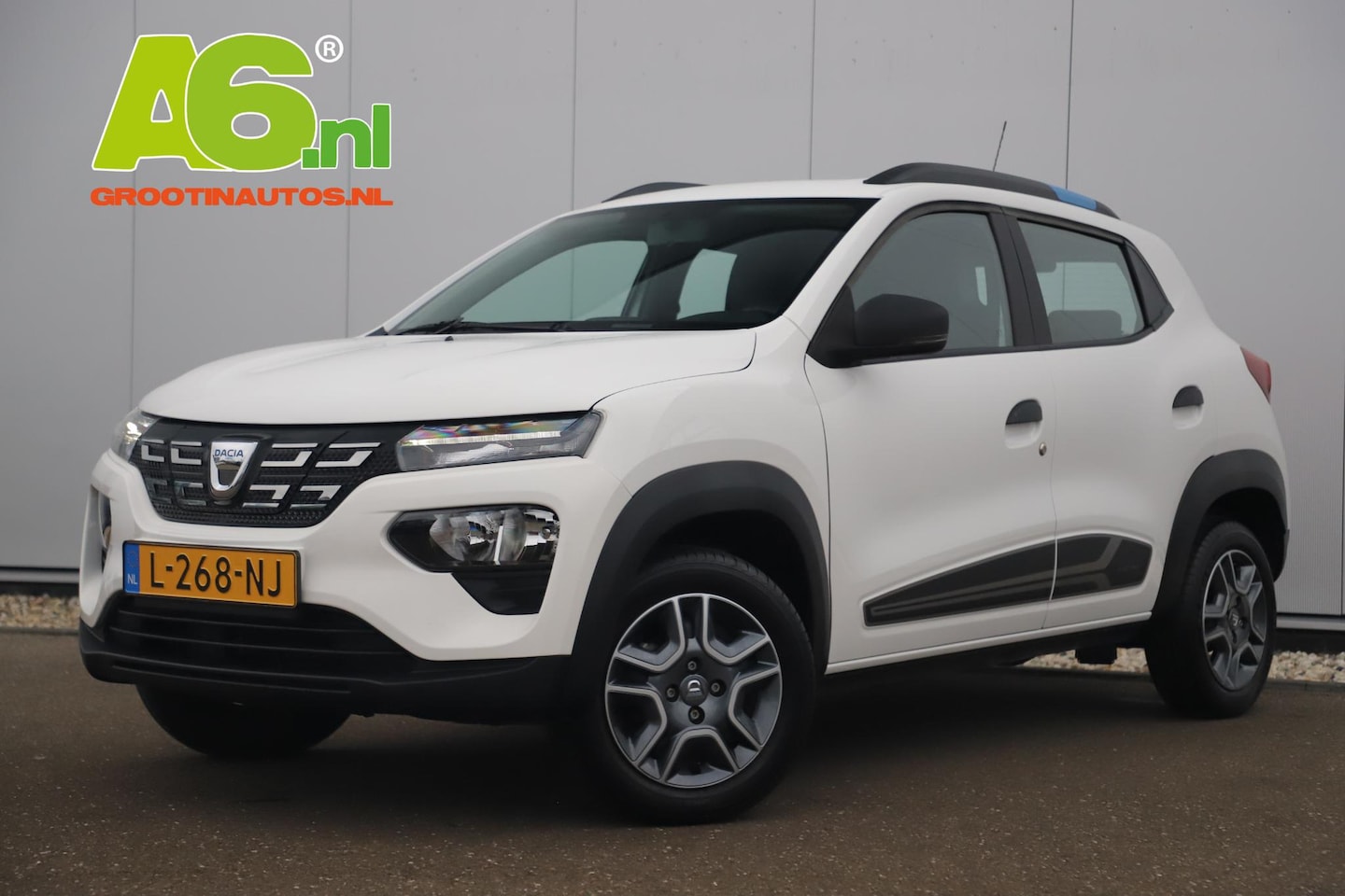 Dacia Spring - Business 27 kWh Automaat Leder Navigatie Camera Airco Cruise 14 inch LMV Elektrische Ramen - AutoWereld.nl