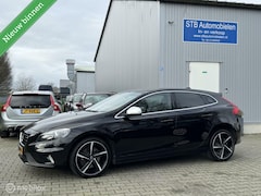 Volvo V40 - 2.0 D3 R-Design 2016 Automaat Zeer netjes