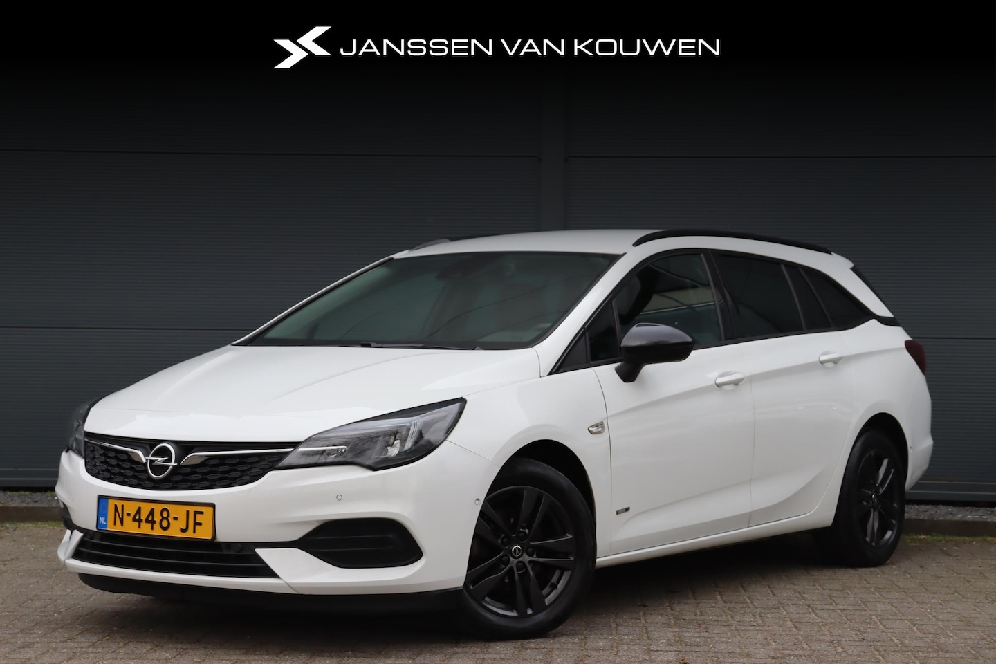 Opel Astra Sports Tourer - 1.2 Design & Tech / Carplay / Dodehoek detectie / Camera - AutoWereld.nl