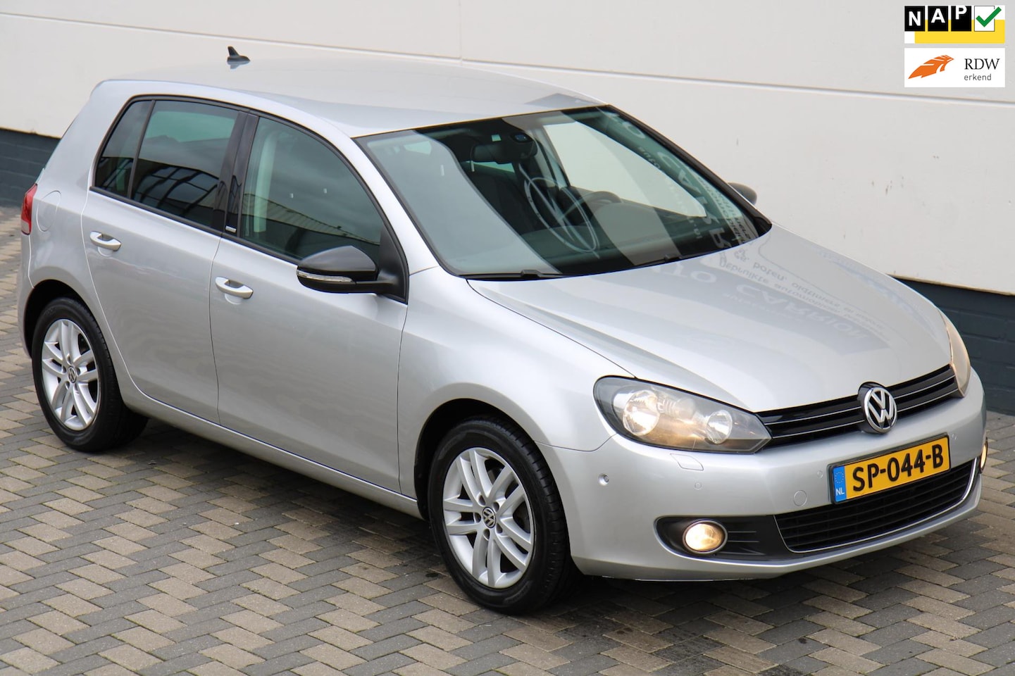 Volkswagen Golf - 1.4 TSI Highline DSG Carplay Cruise Clima !! - AutoWereld.nl