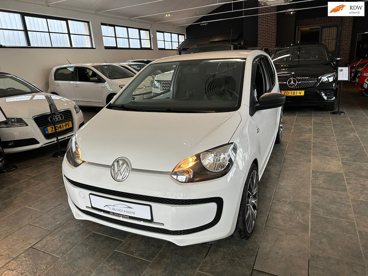 Volkswagen Up! - 1.0 take up! | Navi | - AutoWereld.nl