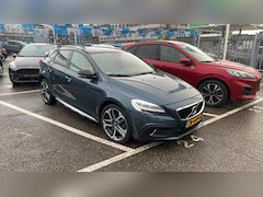 Volvo V40 Cross Country - 1.5 T3 Polar+ Luxury | Panoramadak | Lederen bekleding | Stoelverwarwarming | Harman Kardo