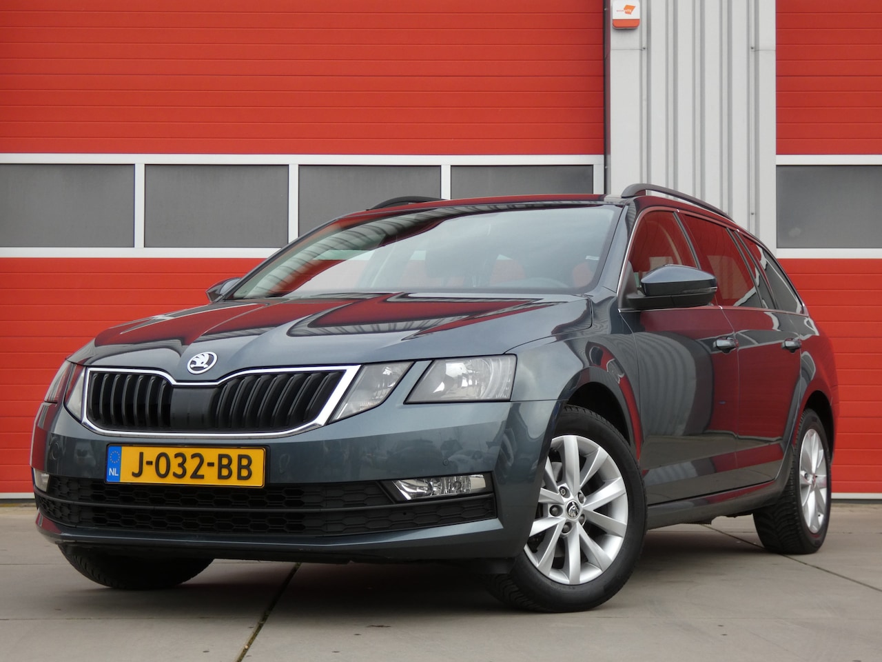 Skoda Octavia Combi - 1.5 TSI Greentech Business Edition/ automaat! - AutoWereld.nl