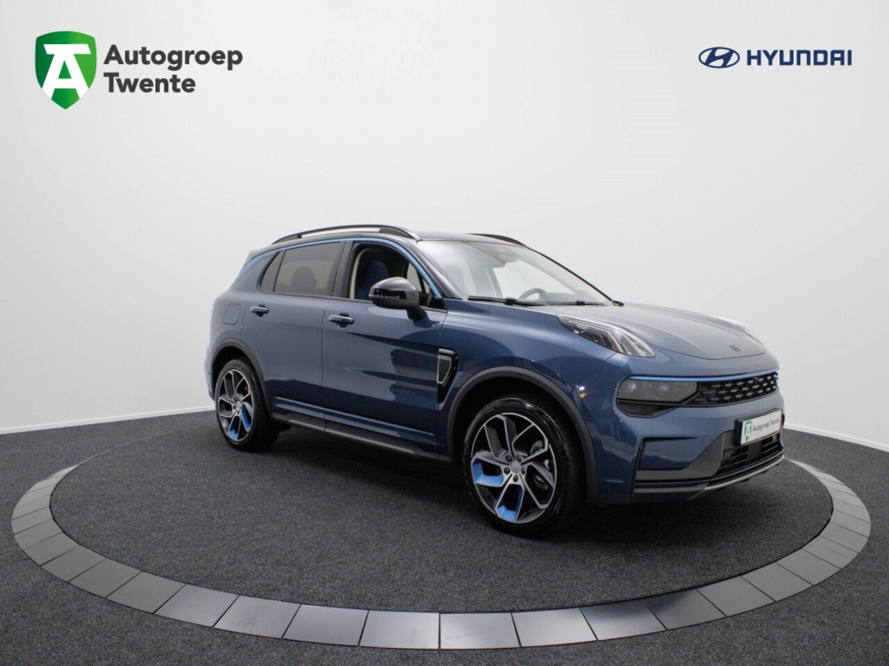 Lynk & Co 01 - 1.5 PHEV 262 PK | 360 graden camera | Panoramadak | Navigatie - AutoWereld.nl