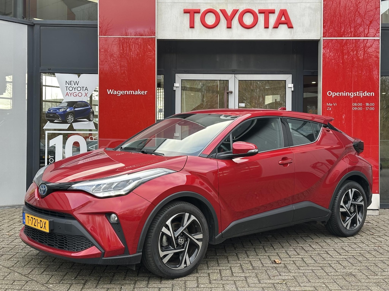 Toyota C-HR - 1.8 HYBRID DYNAMIC NAVI KEYLESS CAMERA 18'' LICHTMETAAL APPLE/ ANDROID CLIMA AD-CRUISE - AutoWereld.nl