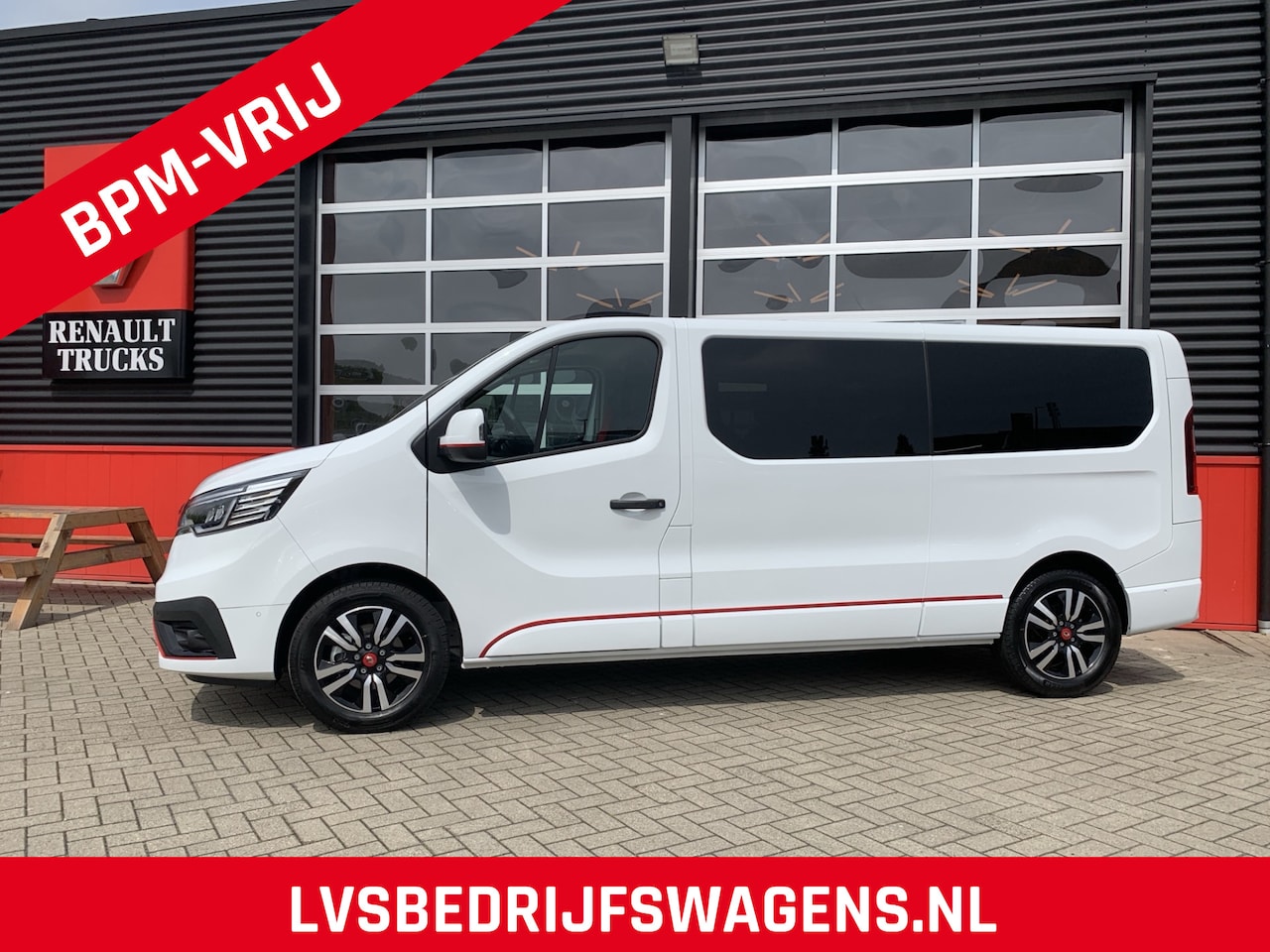 Renault Trafic - Exclusive T30 2.0 dCi 170 PK L2H1 DC Automaat, Dubbele cabine, 6 persoons, 17 inch velgen - AutoWereld.nl