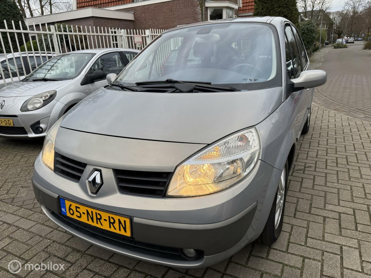 Renault Scénic - 2.0-16V Privilège Luxe 2.0-16V Privilège Luxe - AutoWereld.nl